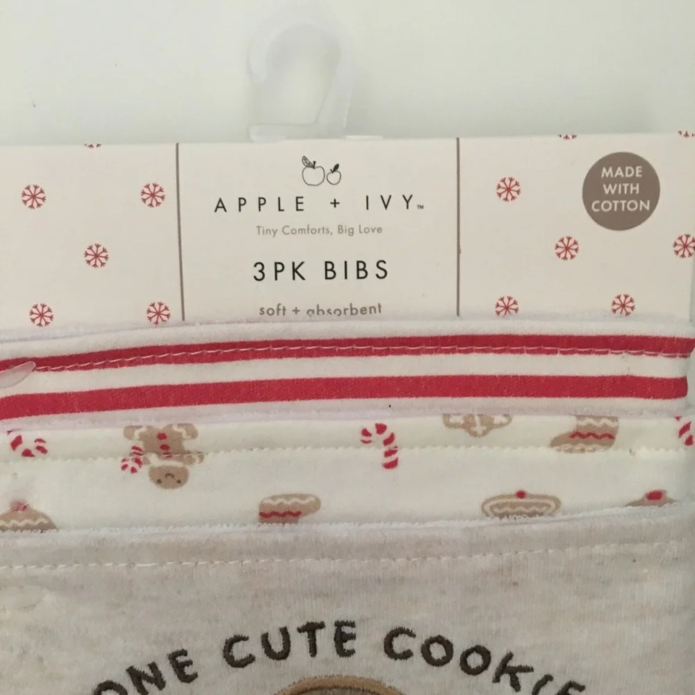apple + Ivy pack bibs
